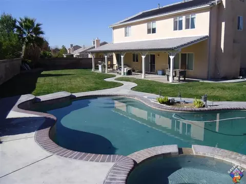 2022 Janet Dr, Lancaster, CA 93534 photo 6