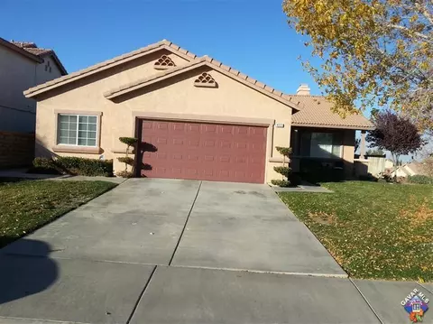 4313 Chalone Dr, Palmdale, CA 93552 photo 1