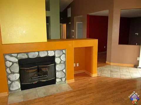 36468 Blacksmith Dr, Palmdale, CA 93550 photo 4