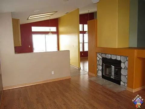 36468 Blacksmith Dr, Palmdale, CA 93550 photo 3