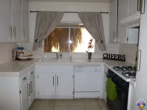 37124 29th Pl, Palmdale, CA 93550 photo 6