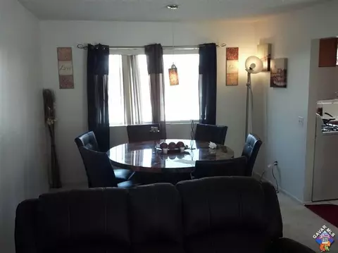 1235 Onyx Dr, Palmdale, CA 93550 photo 4