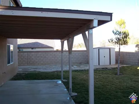 45046 Palm Ln, Lancaster, CA 93535 photo 5