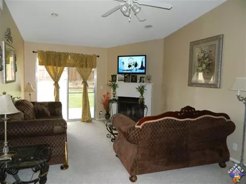 37444 17th St, Palmdale, CA 93550 photo 4