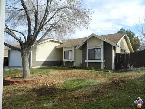 37444 17th St, Palmdale, CA 93550 photo 3