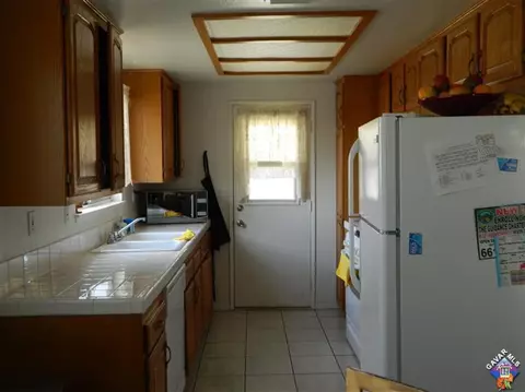 37444 17th St, Palmdale, CA 93550 photo 5