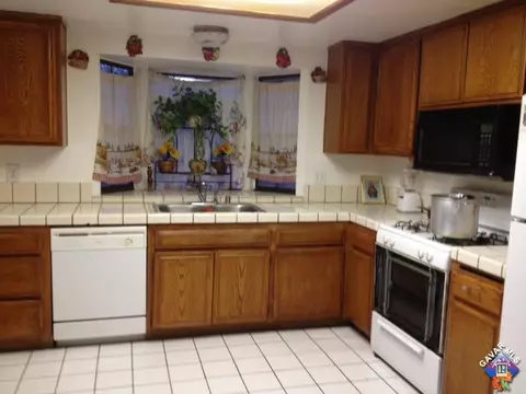37653 31st St, Palmdale, CA 93550 photo 4