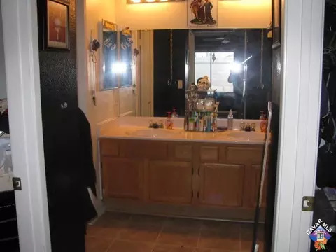44316 Hampton St, Lancaster, CA 93536 photo 9