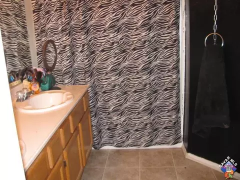 44316 Hampton St, Lancaster, CA 93536 photo 6