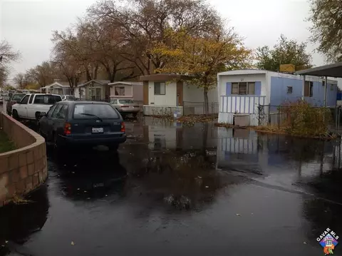 45131 28th St E, Lancaster, CA 93535 photo 2