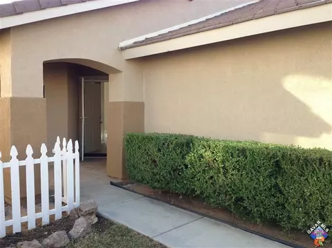 2806 W Oldfield St, Lancaster, CA 93536 photo 3