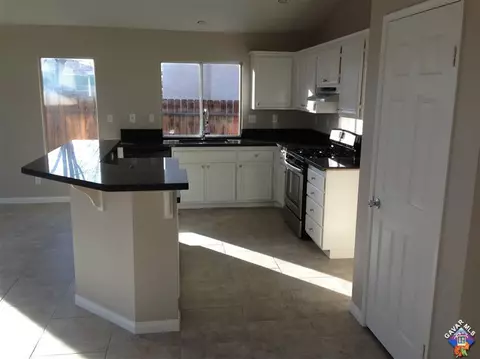 2806 W Oldfield St, Lancaster, CA 93536 photo 9