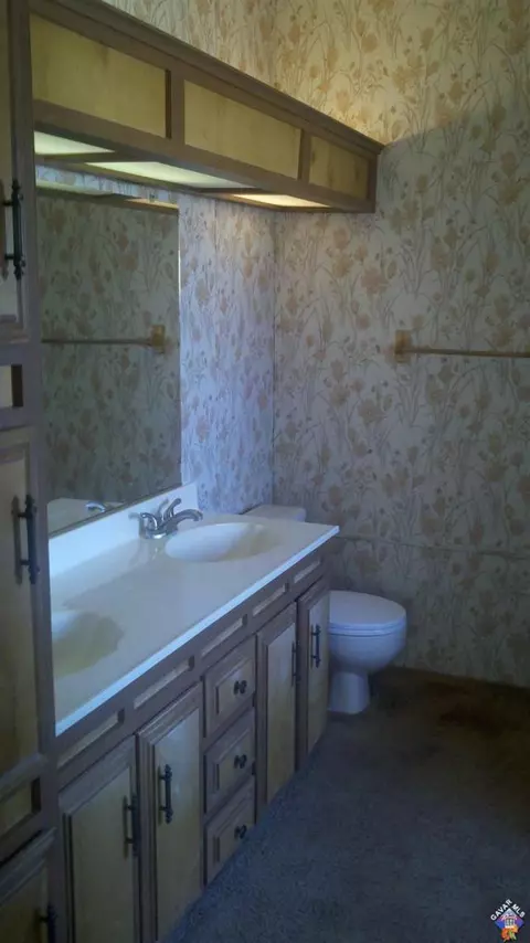 26311 Yucaipa St, Mojave, CA 93501 photo 9