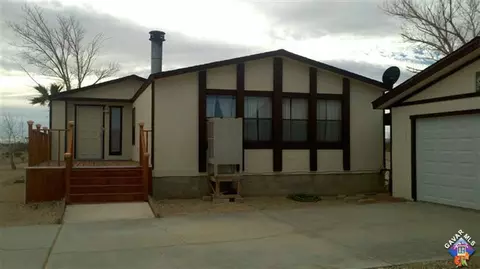 26311 Yucaipa St, Mojave, CA 93501 photo 3