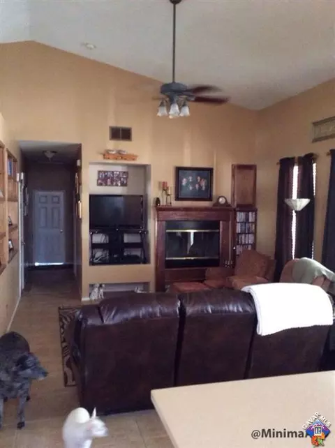 43345 Windrose Ln, Lancaster, CA 93536 photo 2