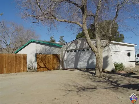 44256 165th St, Lancaster, CA 93535 photo 1