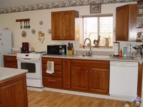 44256 165th St, Lancaster, CA 93535 photo 4