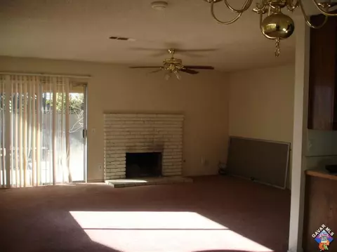 44319 Rawdon Ave, Lancaster, CA 93535 photo 6