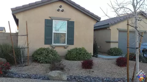 43103 33rd St, Lancaster, CA 93535 photo 2