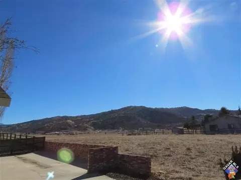 29348 Fawn Way, Tehachapi, CA 93561 photo 3