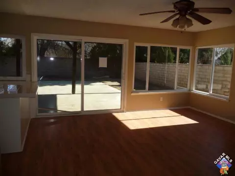 44726 Benald St, Lancaster, CA 93535 photo 4