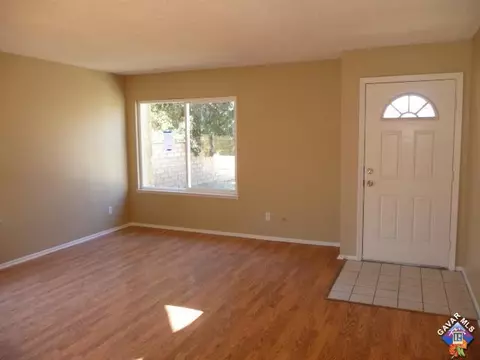 44726 Benald St, Lancaster, CA 93535 photo 3