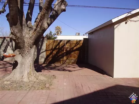 1153 Ivesbrook St W, Lancaster, CA 93534 photo 3