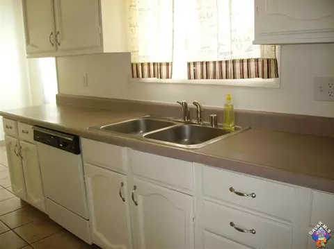 1153 Ivesbrook St W, Lancaster, CA 93534 photo 8