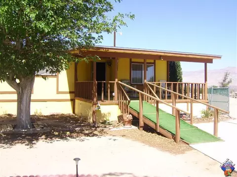 26351 Olanche St, Mojave, CA 93501 photo 4