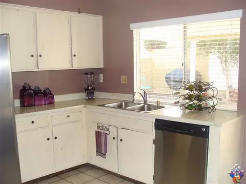 37657 29th St E, Palmdale, CA 93550 photo 5