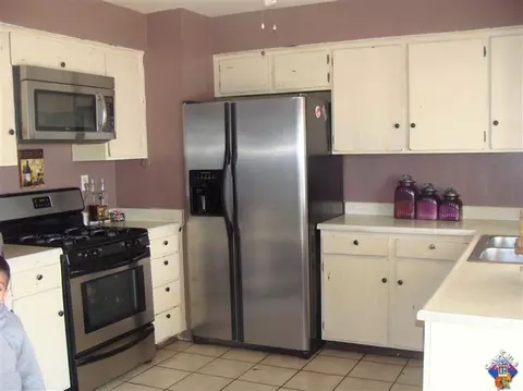 37657 29th St E, Palmdale, CA 93550 photo 4