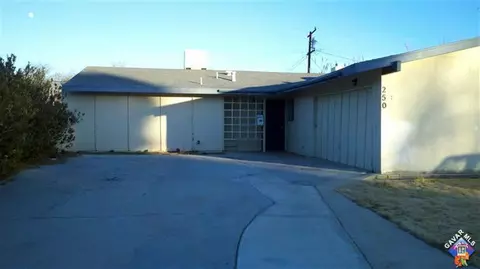 250 Peg St, Ridgecrest, CA 93555 photo 1