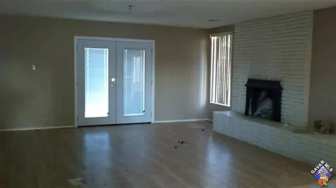 250 Peg St, Ridgecrest, CA 93555 photo 2