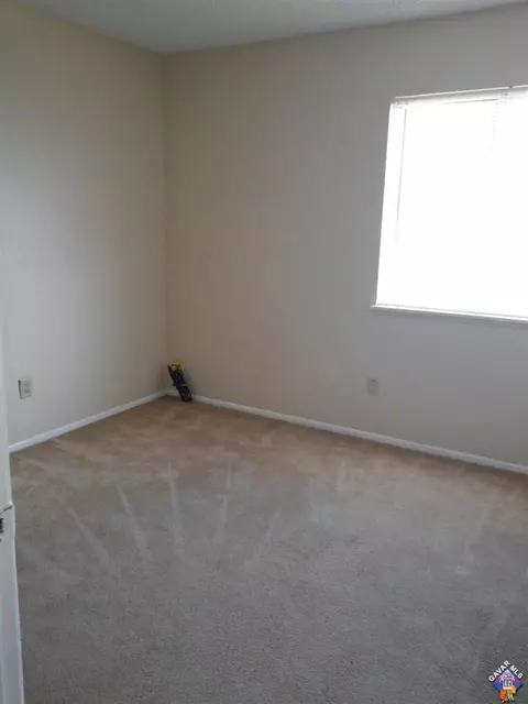 2033 Cape Cod Ln, Palmdale, CA 93550 photo 8