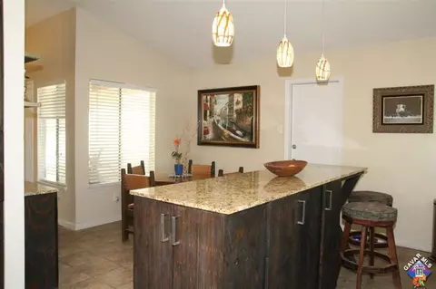 3833 Castala Dr, Palmdale, CA 93550 photo 7