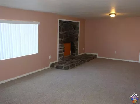 417 Avenue R7 E, Palmdale, CA 93550 photo 6
