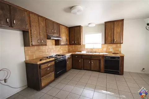 41865 55th St, Lancaster, CA 93536 photo 3