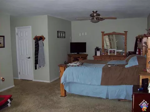 44105 Sancroft Ave, Lancaster, CA 93535 photo 3