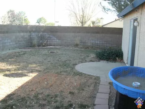 611 E Ivesbrook St, Lancaster, CA 93535 photo 4