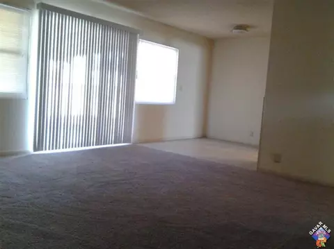 45427 4th St, Lancaster, CA 93535 photo 2