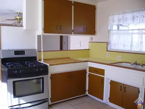 1312 E Avenue J-1, Lancaster, CA 93535 photo 8