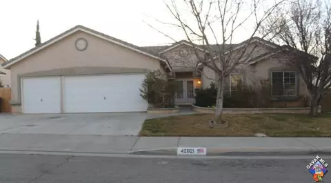 42021 Ash, Lancaster, CA 93536 photo 3