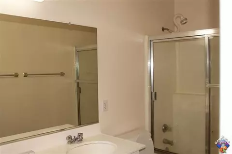 42021 Ash, Lancaster, CA 93536 photo 12