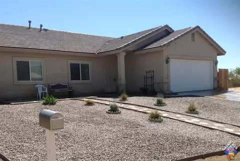 2748 Encina Ave, Mojave, CA 93501 photo 1