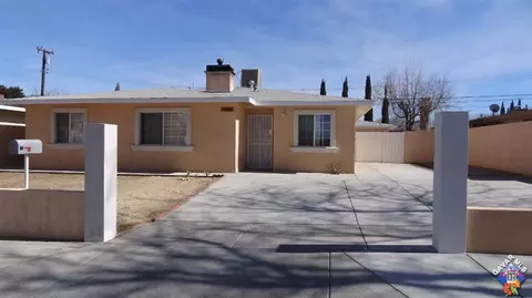 44654 4th St, Lancaster, CA 93535 photo 1