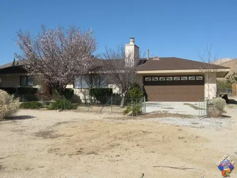 3543 Backus Rd, Mojave, CA 93501 photo 1