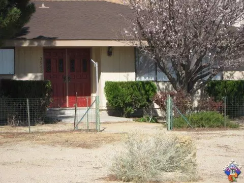 3543 Backus Rd, Mojave, CA 93501 photo 2