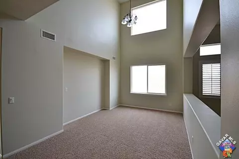 7104 Lyric Ave, Lancaster, CA 93536 photo 2