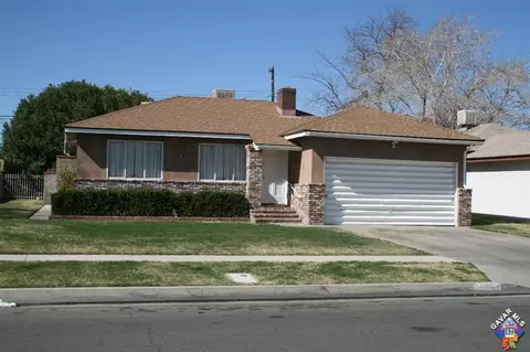 45503 Elm Ave, Lancaster, CA 93534 photo 1