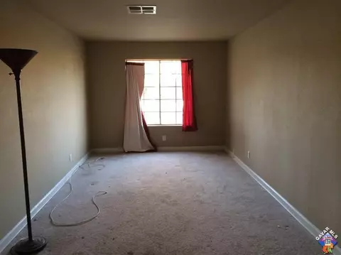 2106 Bend Ave, Lancaster, CA 93535 photo 7